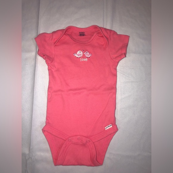 Baby Girl Gerber outfit - Picture 2 of 5